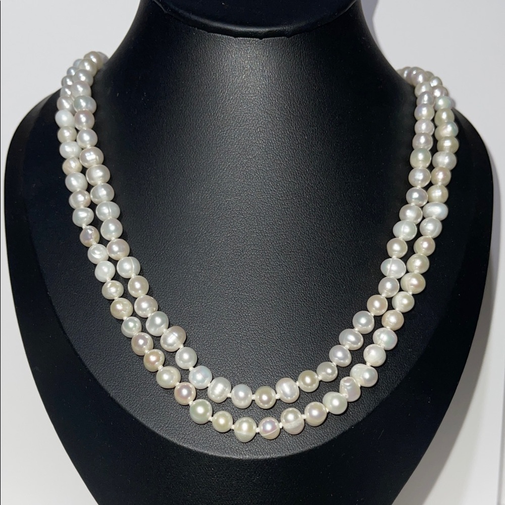 New Elegant Hand Knotted Park Lane “Jolie” Natural Freshwater Pearl Necklace 44”